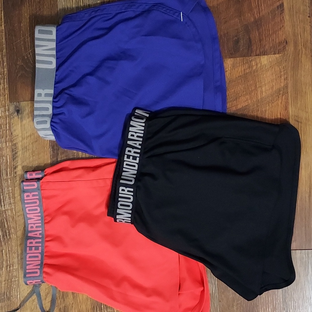 Bundle XL Under Armour Women's Shorts